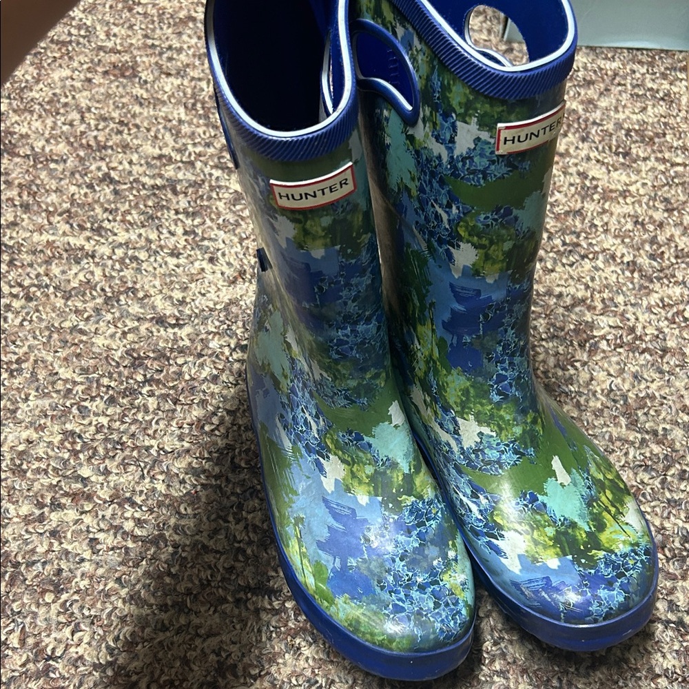Hunter Kids Vibrant Blue and Green Patterned Boots